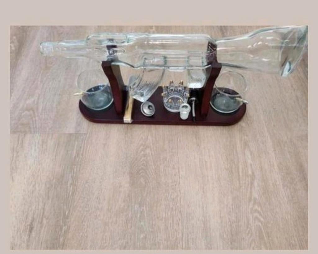 Whiskey Karaf AK-47 Set met Accessoires, Ophalen of Verzenden, Zo goed als nieuw, Bruin, Overige materialen