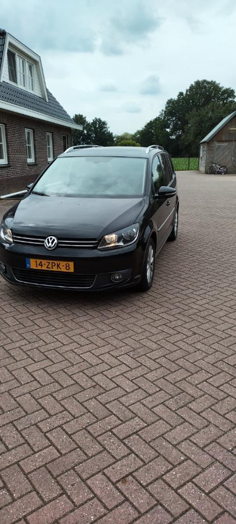 Volkswagen Touran 1.4 TSI 103KW Dsg7 2013 Zwart, Auto's, Euro 5, 15 km/l, 74 €/maand, Zwart