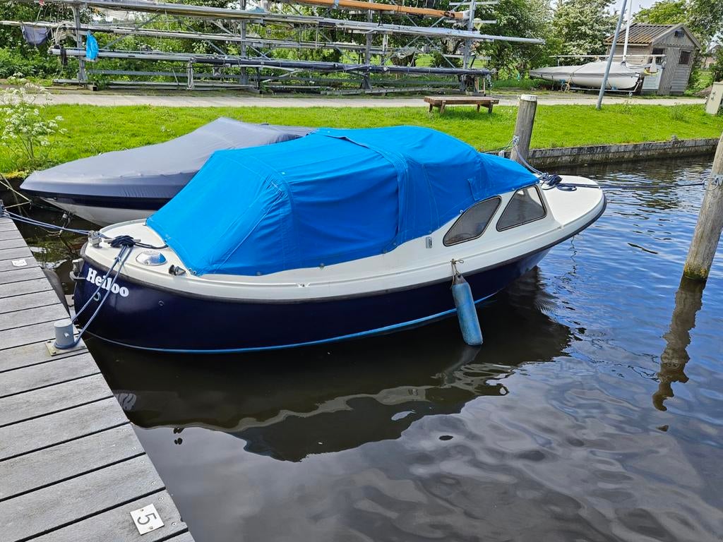 Mooie Zweedse polyester sloep met 10 pk binnenboord motor., Watersport en Boten, Ophalen, Gebruikt, Binnenboordmotor, Diesel