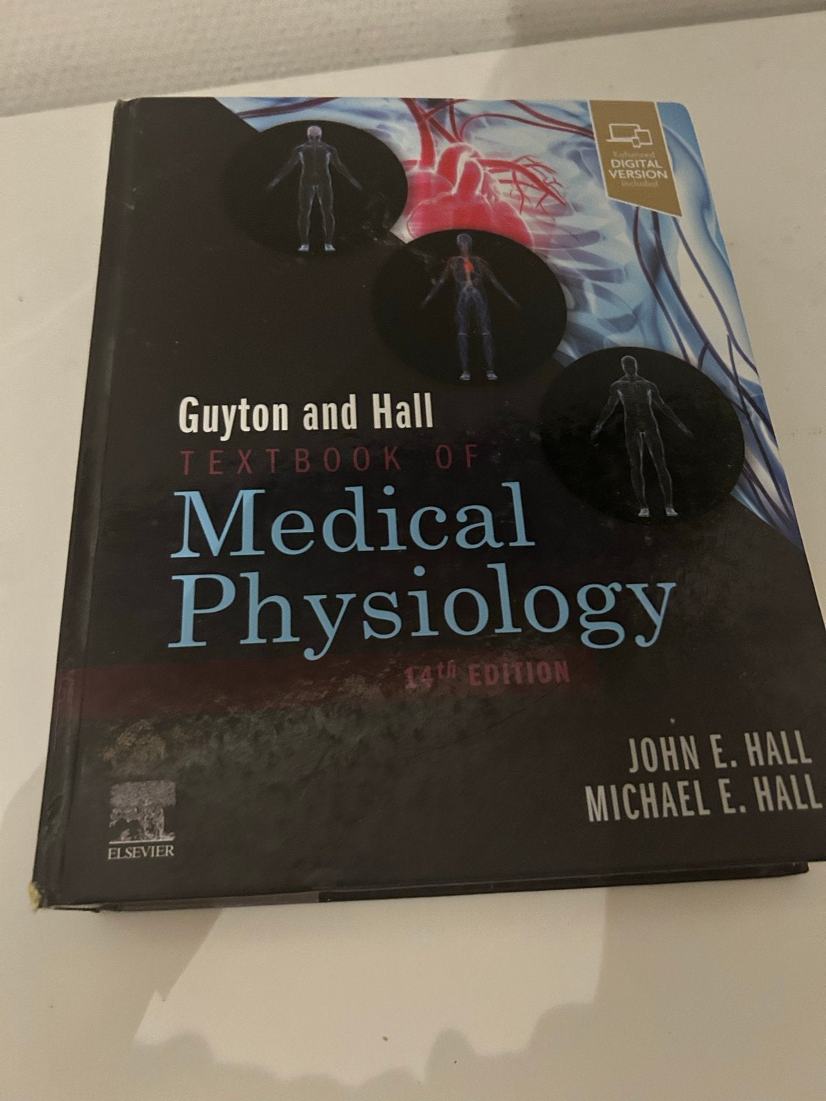 Guyton and Hall Textbook of Medical Physiology 14e, Ophalen, Beta, Zo goed als nieuw, WO