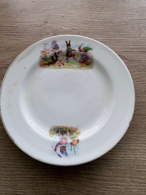 vintage kinderserviesje bord en 2 kop en schotels, Overige materialen, Gebruikt, Overige merken, Ophalen of Verzenden