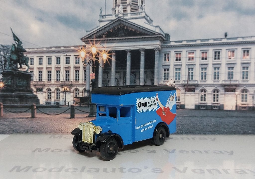 1:50 Dennis 30 CWT Delivery Van "Omo" 1934; Lledo #902, Ophalen of Verzenden, Gebruikt, Bus of Vrachtwagen