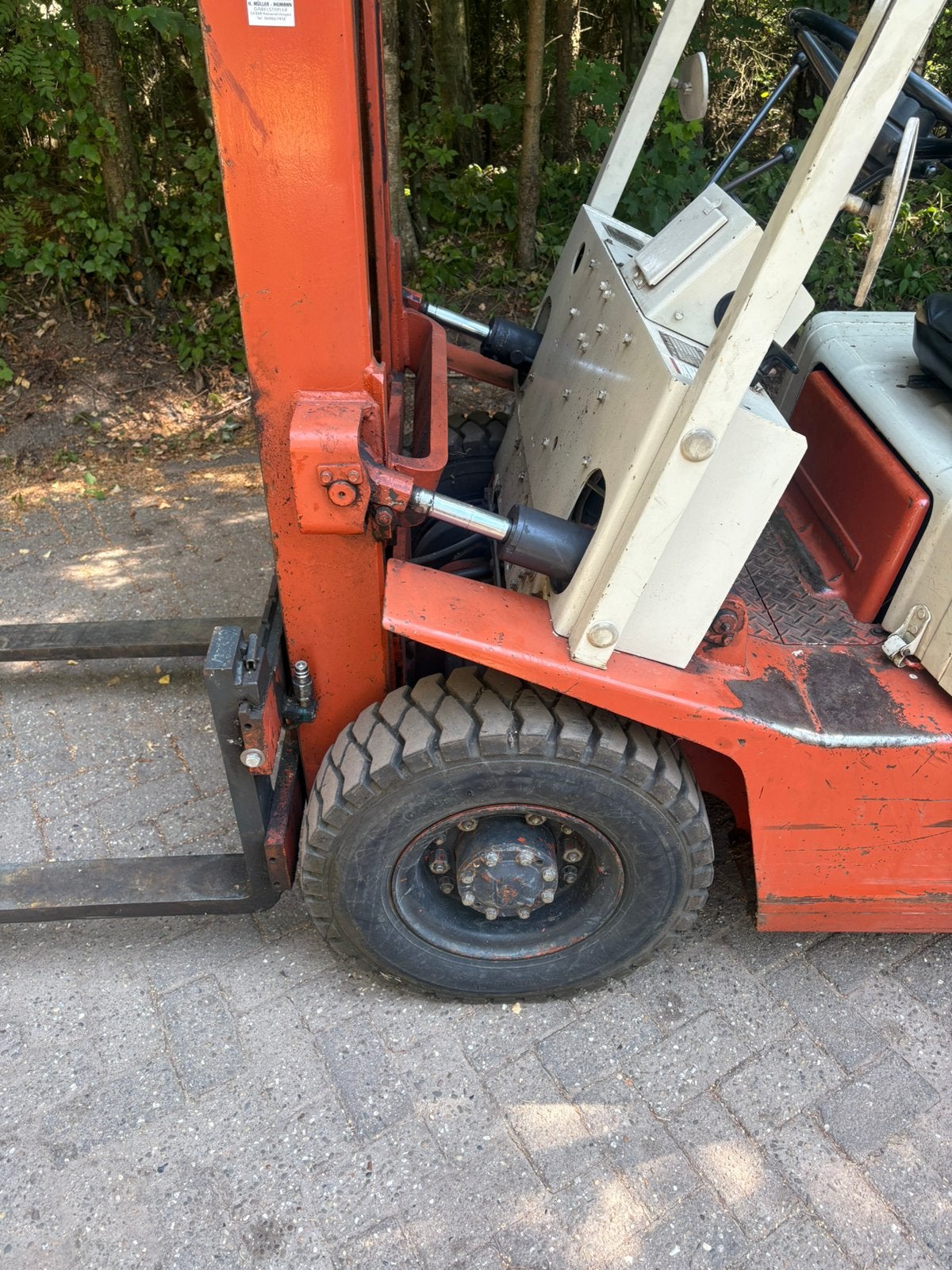 Nissan 2 tonner lpg, 1000 tot 2000 kg, Ophalen, LPG, Heftruck