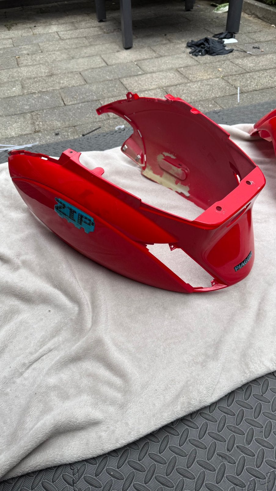Originele piaggio zip kappen met schade., Ophalen, Zo goed als nieuw