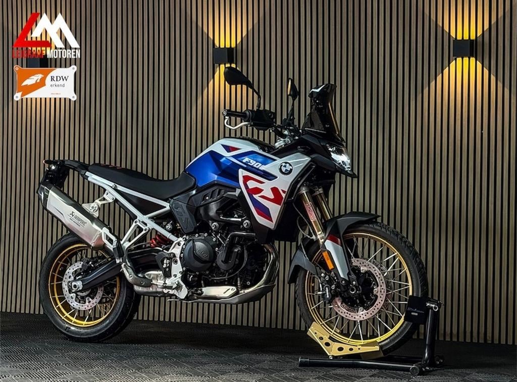 BMW F 900 GS - 2025 -  Showa - Akrapovic - Nieuwstaat, Motoren, Bedrijf, Onbekend, Meer dan 35 kW, Overig