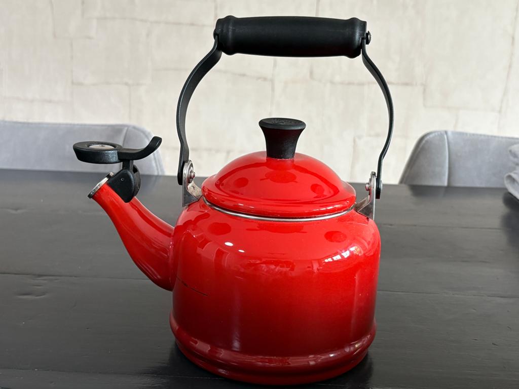 Le Creuset fluitketel rood, 1 tot 2 liter, Ophalen, Nieuw