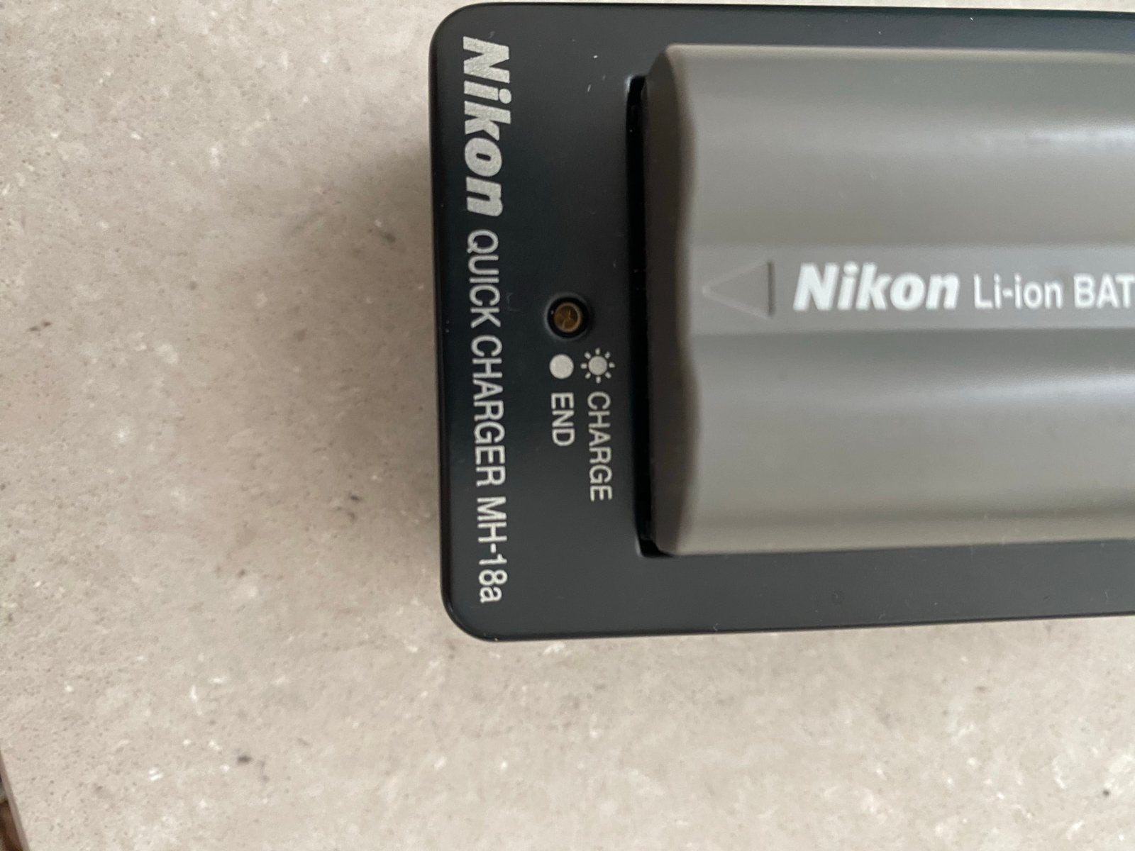 Nikon MH-18a Snellader met EN-EL3e Batterij, Verzenden, Gebruikt, Oplaadbaar