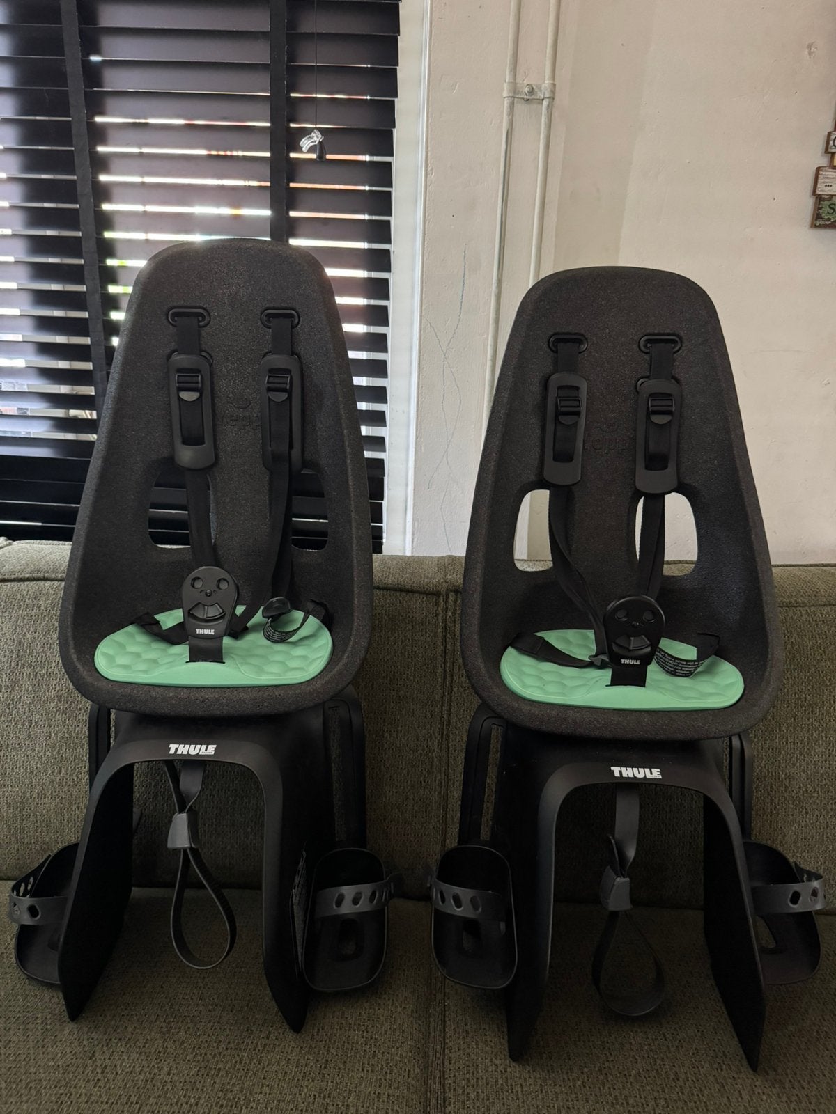 ZGAN | Thule Yepp Nexxt Maxi | Easyfit bevestiging, Ophalen, Zo goed als nieuw, Achterzitje, Voetsteuntjes