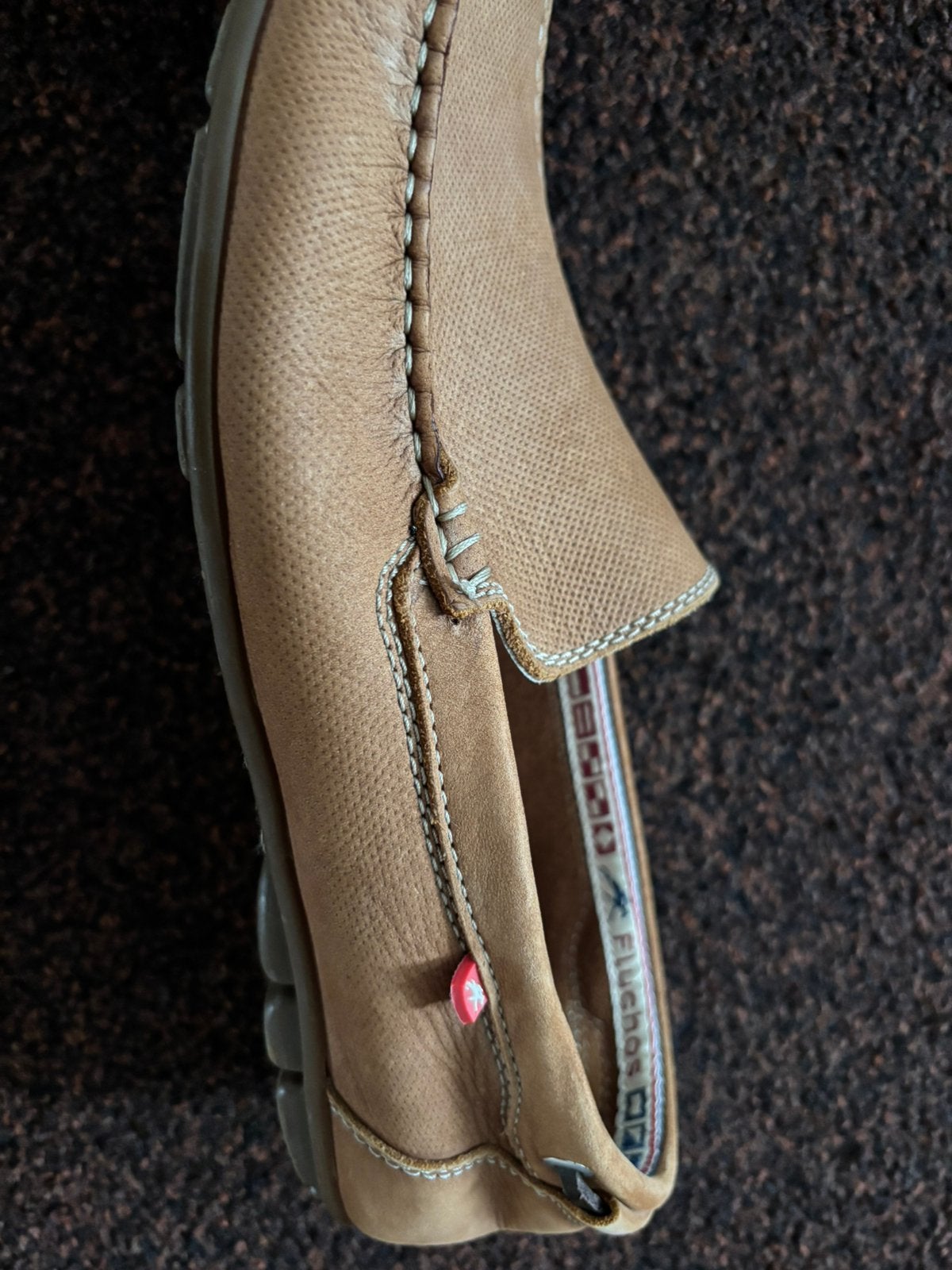 €12 - mooie leren Fluchos merk instap schoenen Mt. 42, Bruin, Ophalen of Verzenden, Zo goed als nieuw, Espadrilles of Moccasins