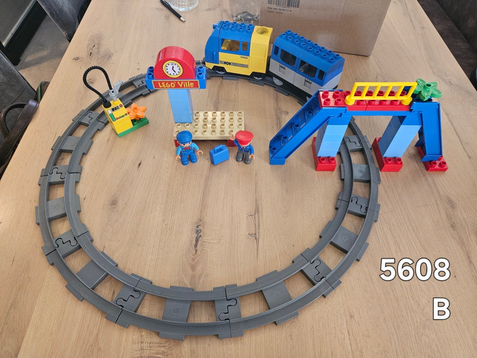 Duplo elektrische trein set 5608 B, Kinderen en Baby's, Ophalen of Verzenden, Zo goed als nieuw, Duplo