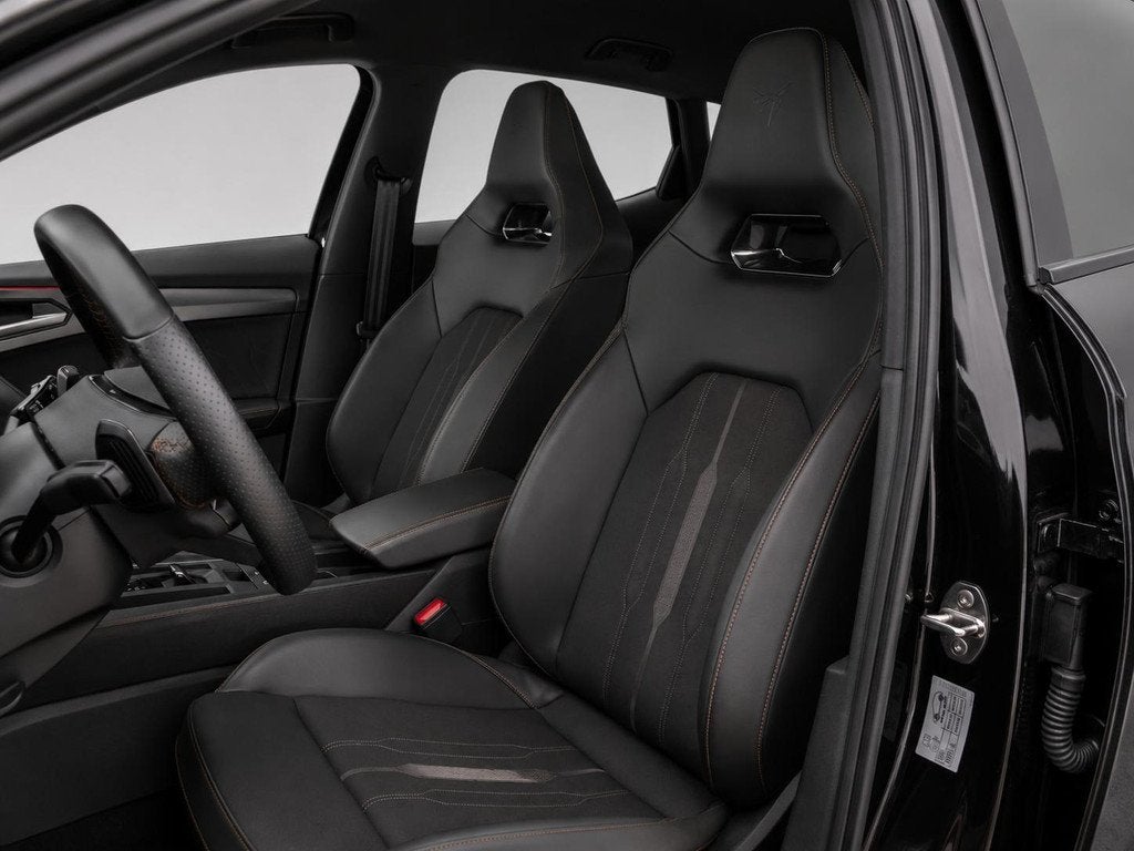 CUPRA Formentor 1.4 e-Hybrid 245 pk|Performance|Boost|Carbon, Stof, Gebruikt, 4 cilinders, Zwart