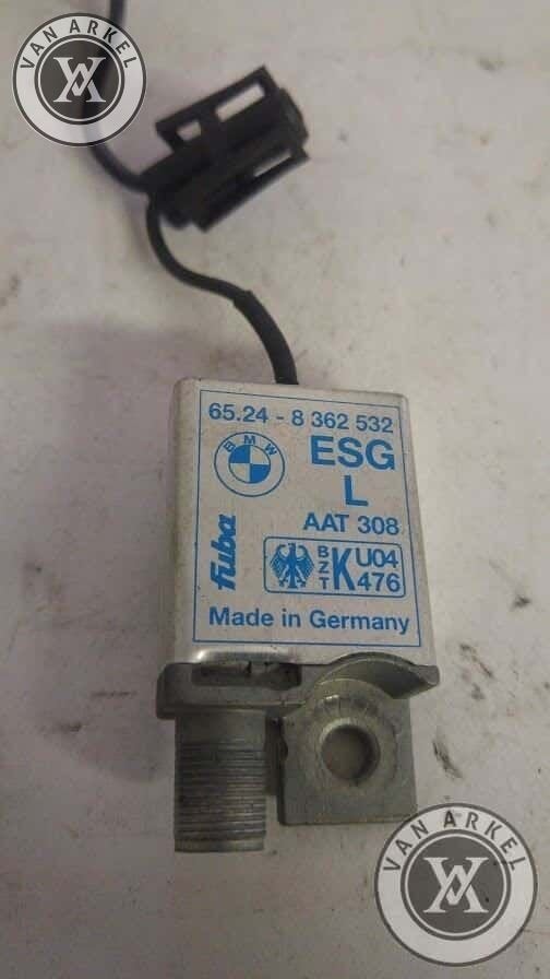 Bmw 5 Serie E39 TV-VERSTERKER LINKS, Ophalen of Verzenden, -, -, -