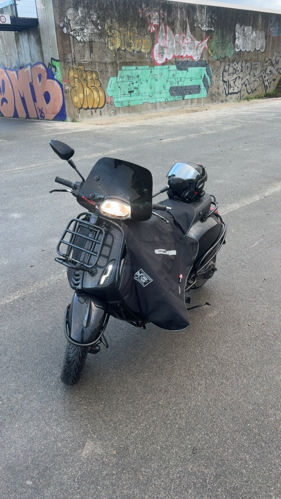 Vespa Sprint 2017 80cc Snorfiets - 81km/u, Ophalen, Overige modellen, Maximaal 45 km/u, Zo goed als nieuw