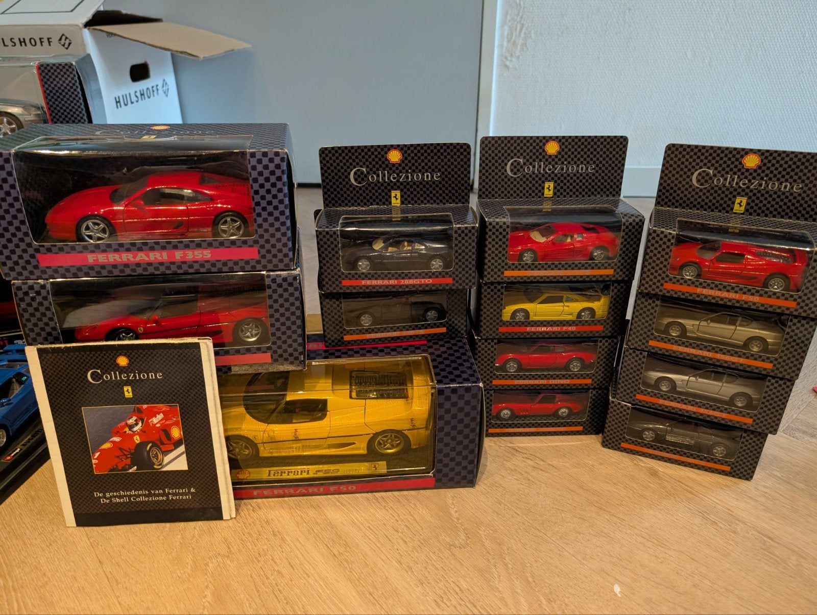 Complete Shell Collezione Ferrari + boekjes en F1 auto, Ophalen of Verzenden, Gebruikt
