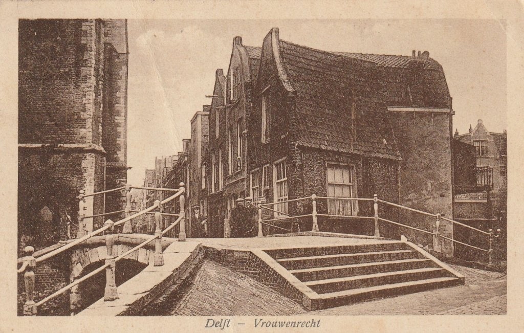 Delft Vrouwenrecht, Ophalen of Verzenden, 1920 tot 1940, Zuid-Holland