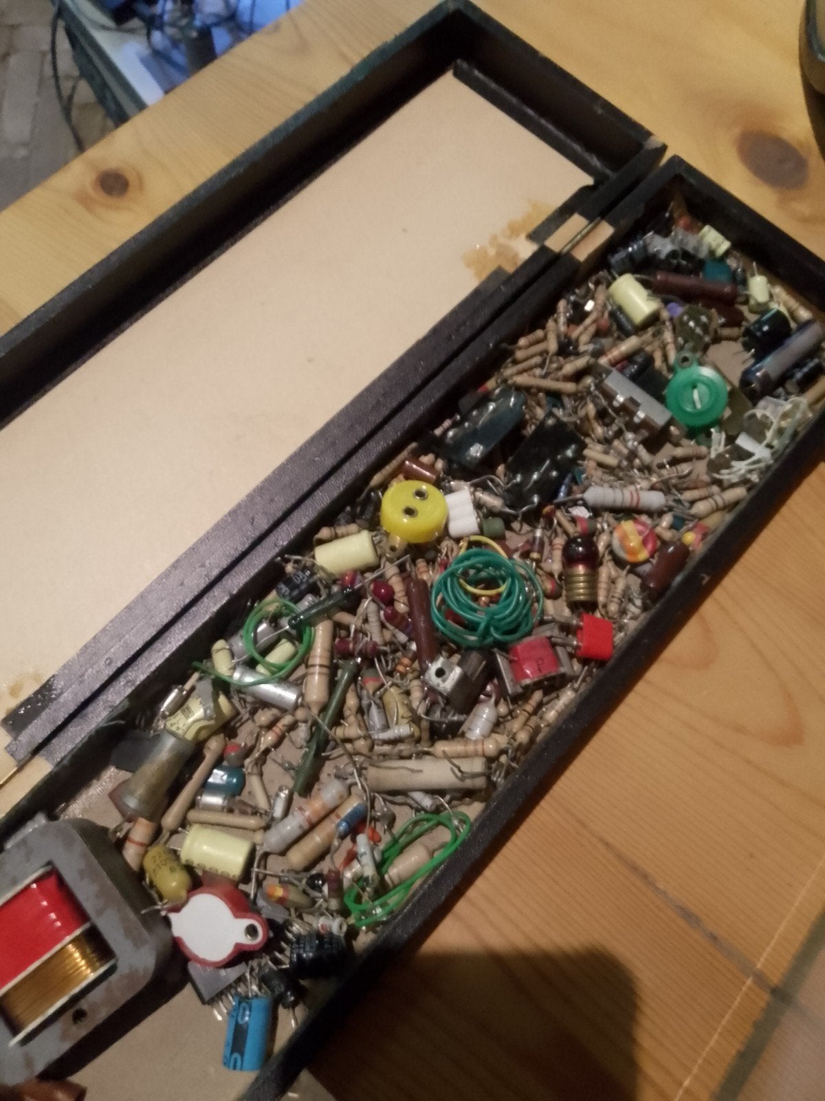 doos electrische weerstanden etc, Ophalen, Gebruikt
