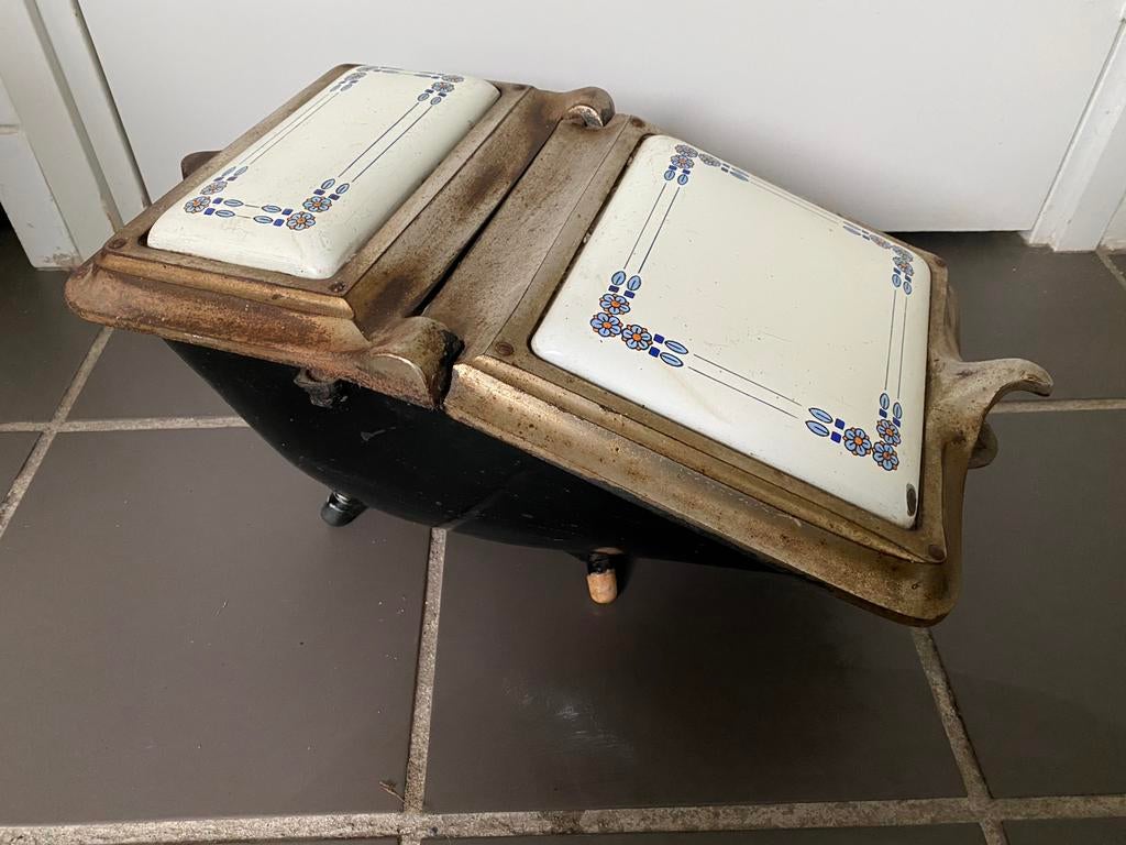 Gietijzeren kolenbak geëmailleerd met leuke afbeelding, Ophalen of Verzenden