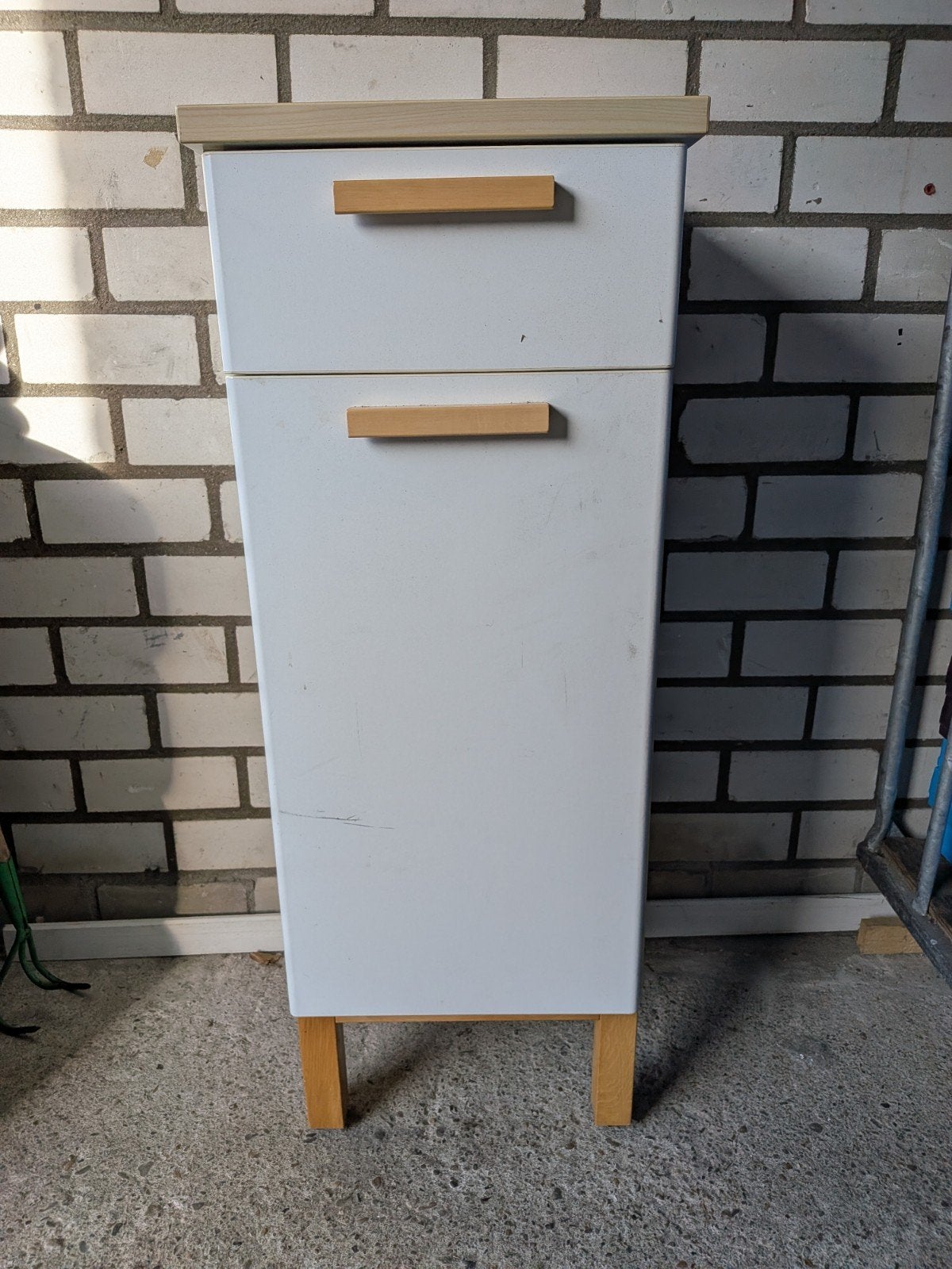 Scandinavische Badkamerkast / Lage Kast (Wit & Eiken), Ophalen, Gebruikt