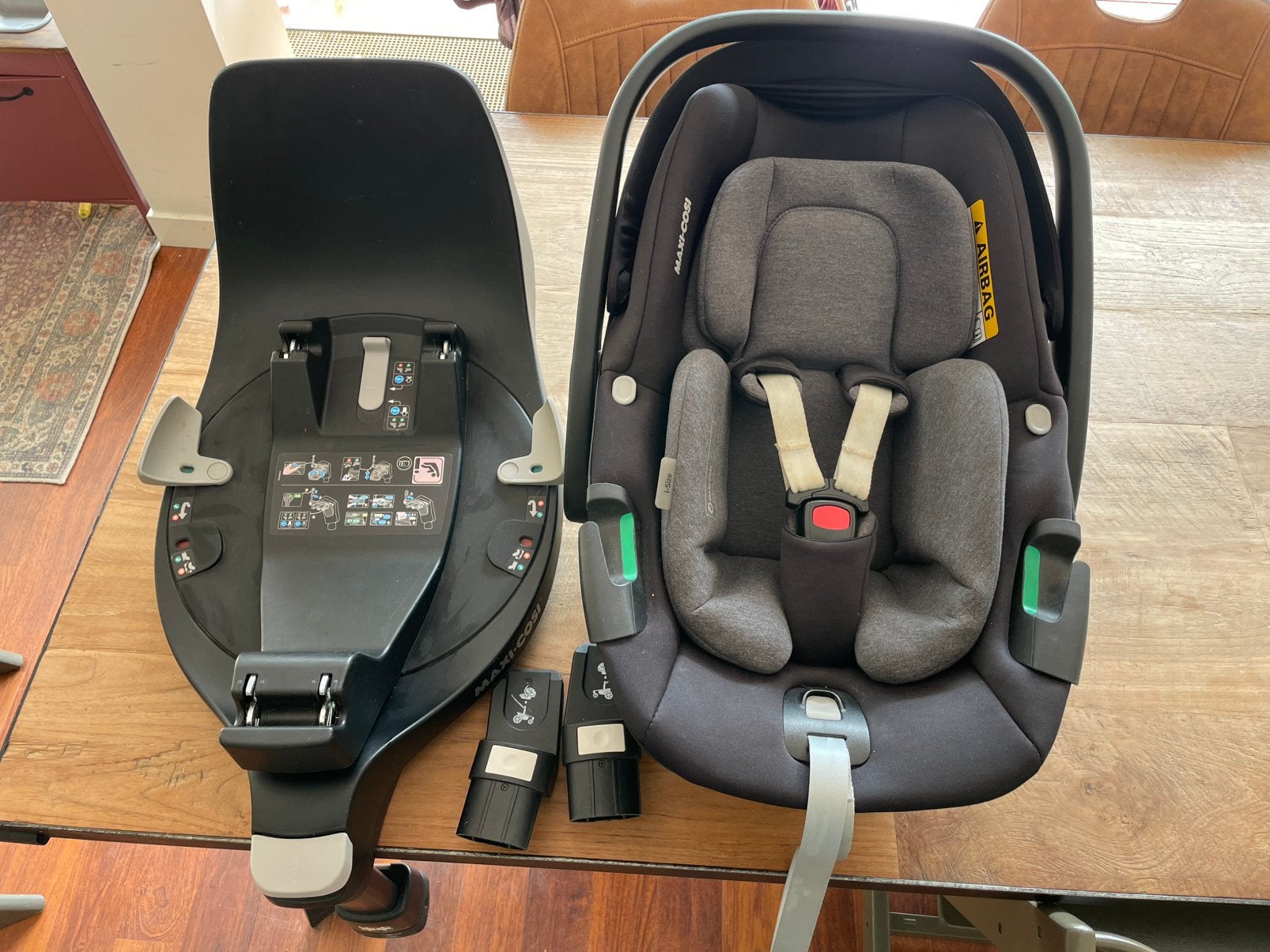 Maxi-Cosi Pebble 360 + FamilyFix 360 base, Ophalen, Zo goed als nieuw, Isofix, 0 t/m 13 kg