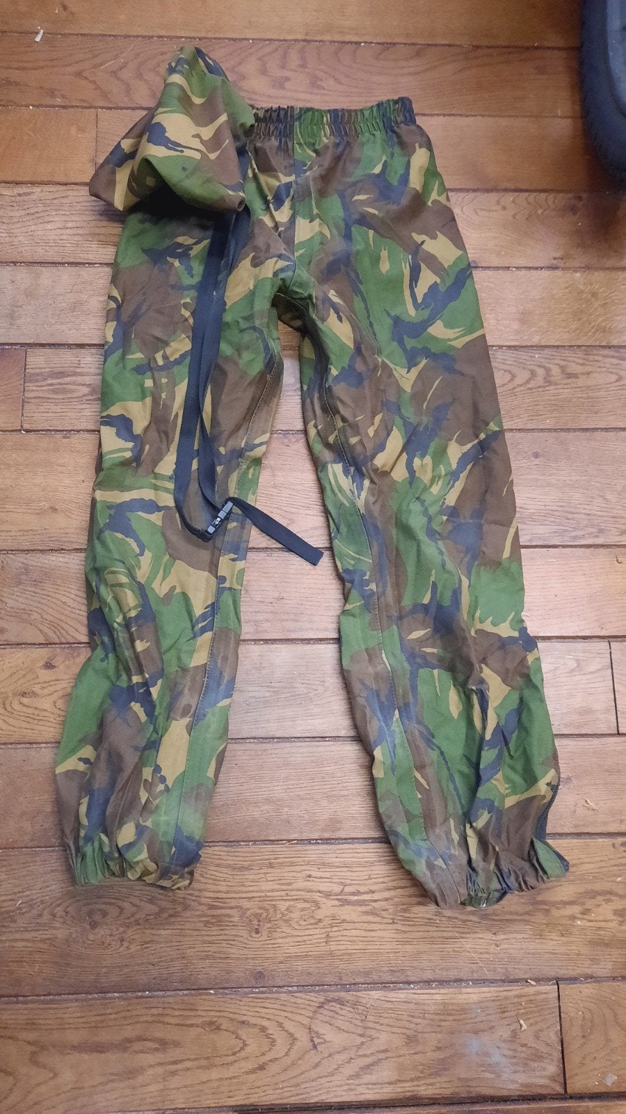 Regenbroek camouflage - Maat 7585/7080 - Wayer, Ophalen of Verzenden, Landmacht, Nederland