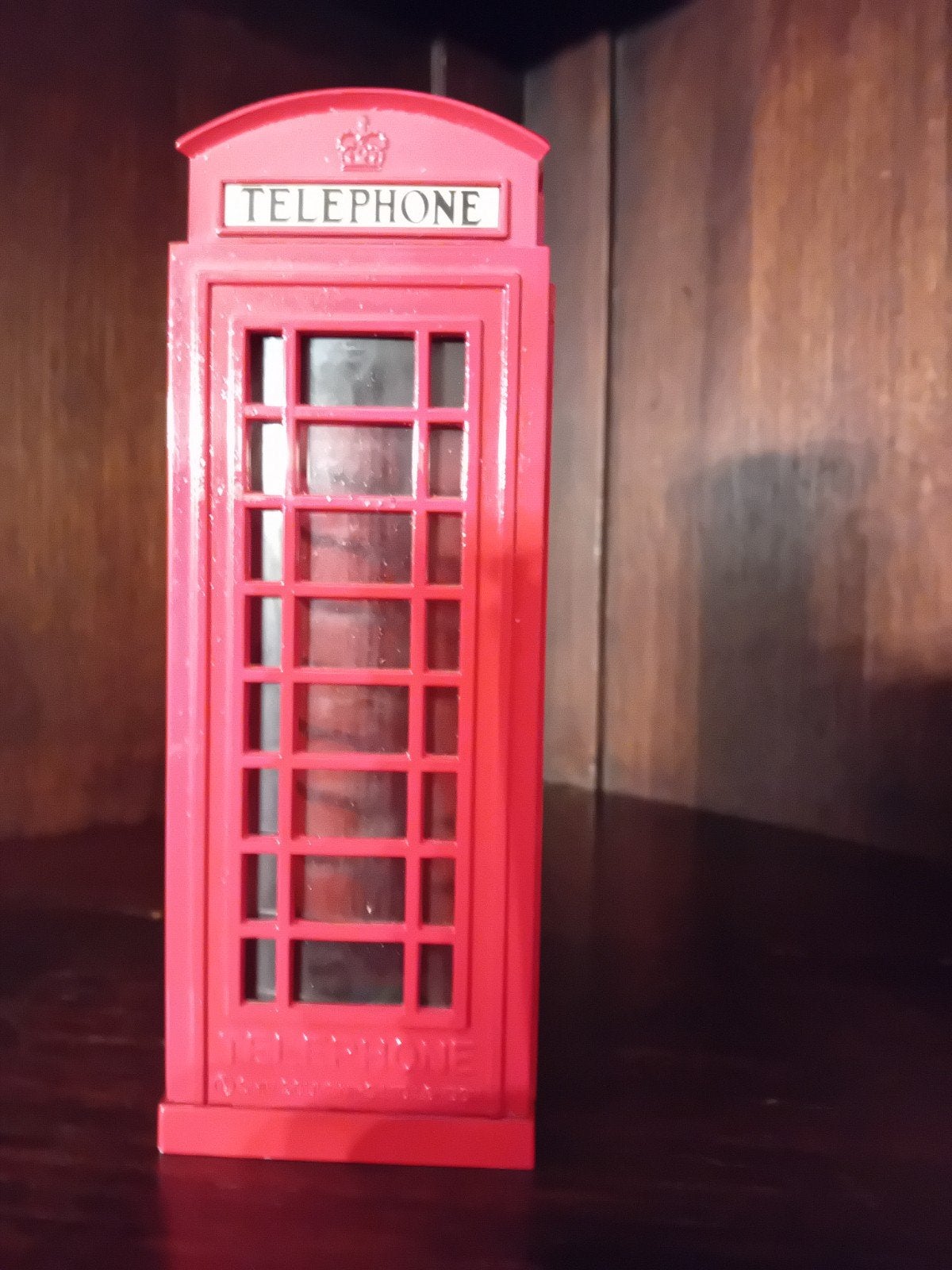 Spaarpot rode telefooncel - London thema, Verzamelen, Ophalen of Verzenden, Gebruikt, Kunststof, Object of Gebouw