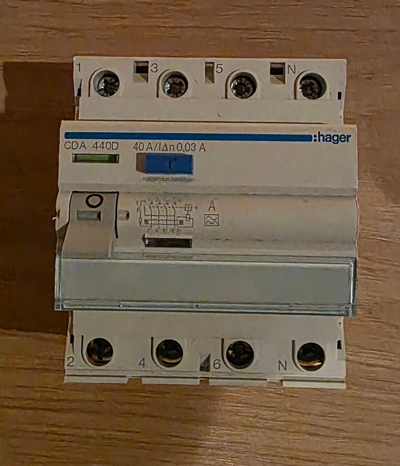 Hager CDA 440D Aardlekschakelaar 40A 0.03A, Verzenden, Gebruikt, Hager, Aardlekschakelaar