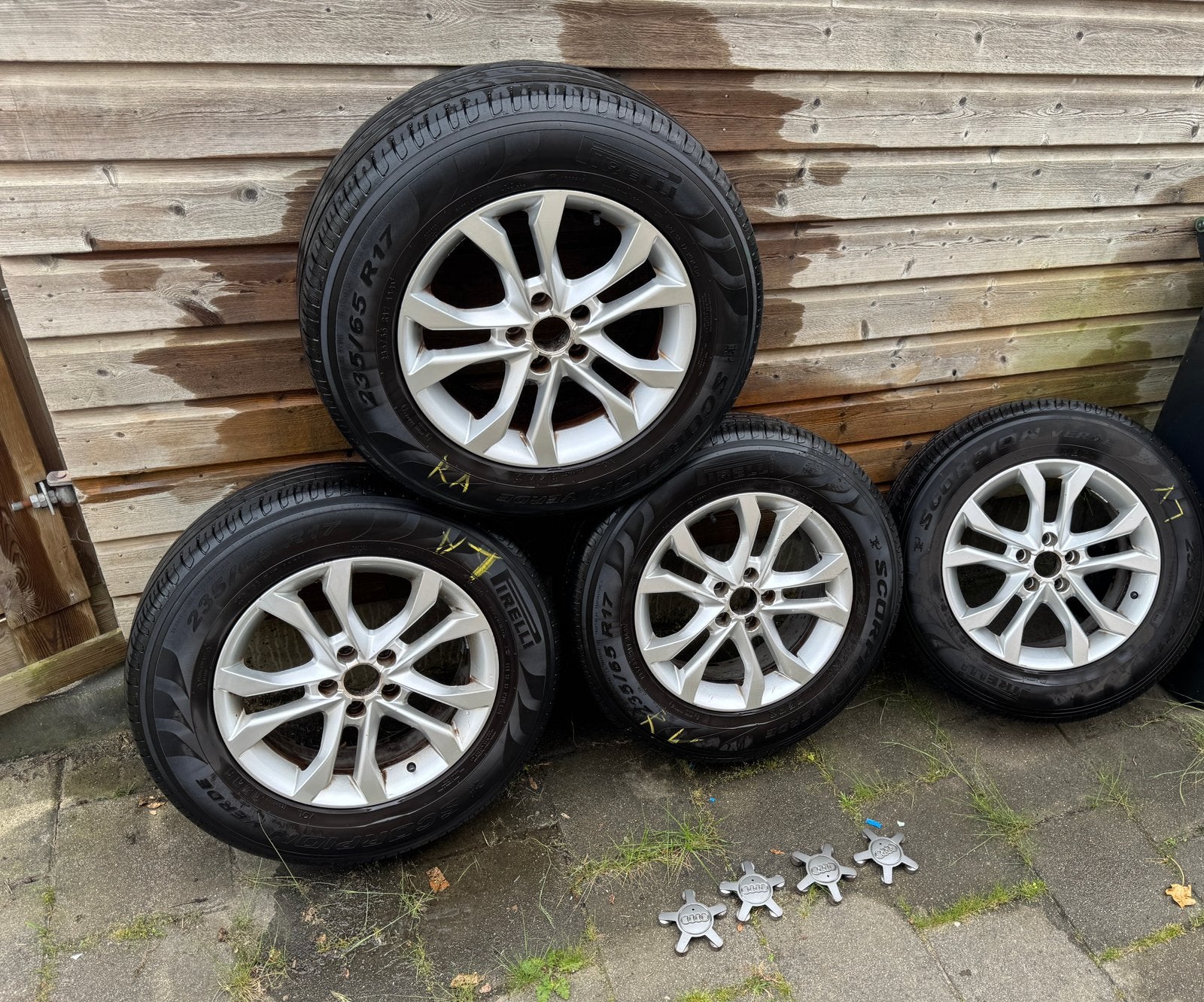 Pirelli Scorpion Verde 235/65 R17 banden en velgen Audi Q5, Ophalen, Gebruikt, Banden en Velgen, 17 inch