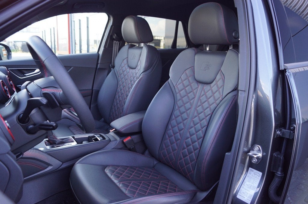 Audi Q2 35 TFSI S-Tronic S-Line / Panodak / Leer ruitmotief/, Automaat, Lederen bekleding, Leder, Bedrijf