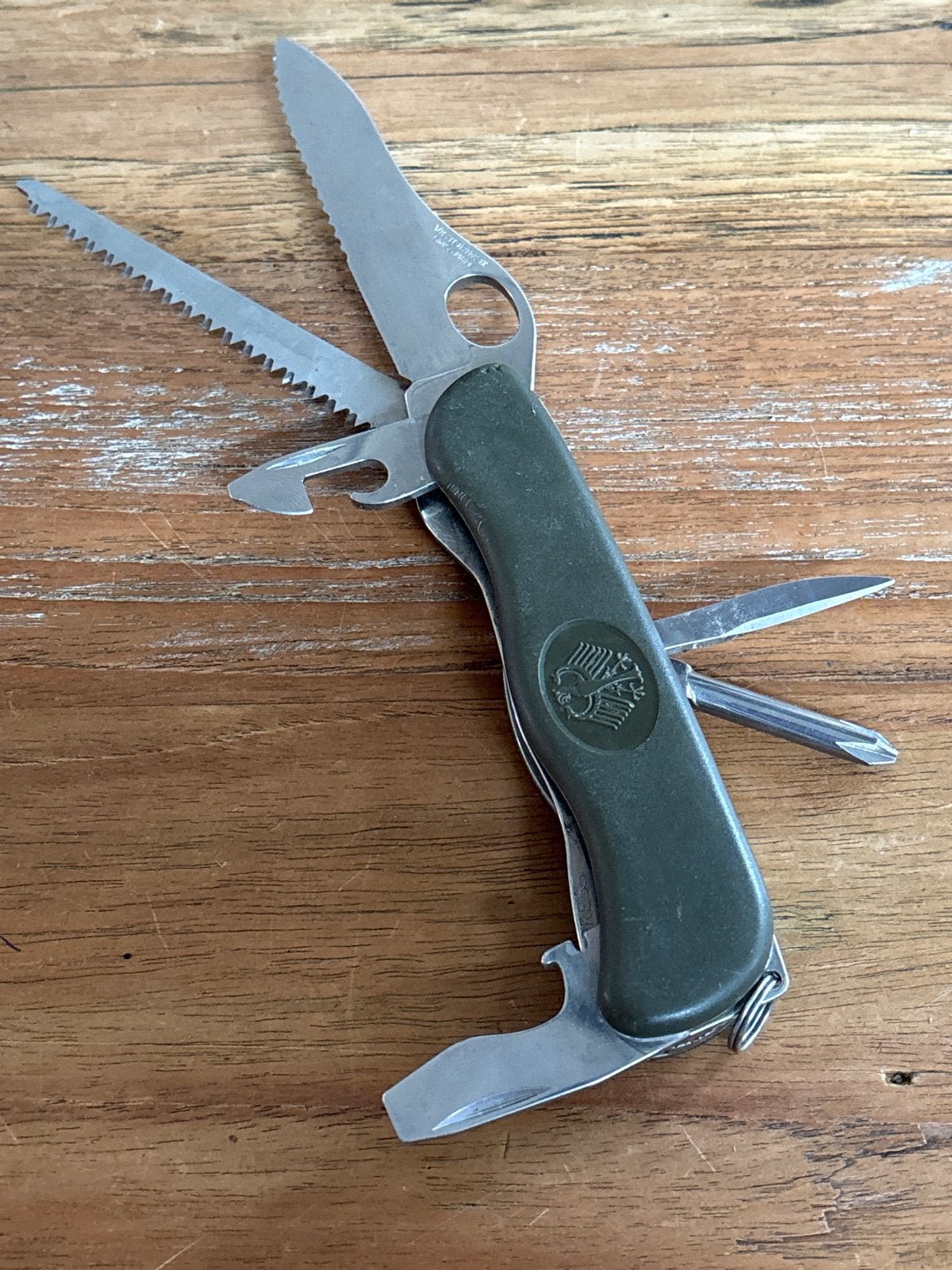 Victorinox Duits Leger Zakmes - Origineel en Robuust, Verzamelen, Ophalen of Verzenden, Landmacht, Duitsland, Mes of Dolk