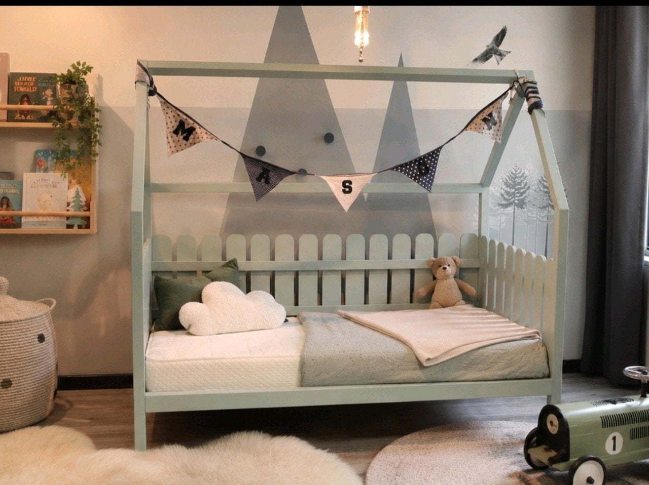 Huisbed voor kinderen - handgemaakt, Kinderen en Baby's, Kinderkamer | Bedden, Ophalen, 85 tot 100 cm, Gebruikt, Matras