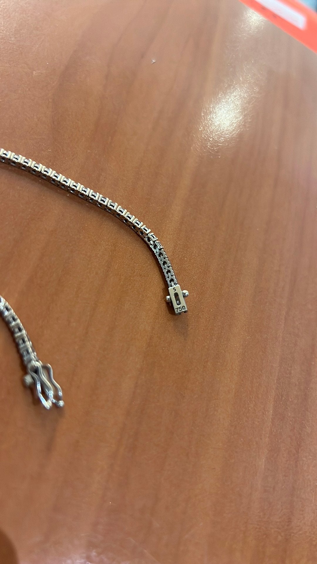 Foto 4 van Tennis armband met 3,7ct F/VS-diamanten + certificaat!