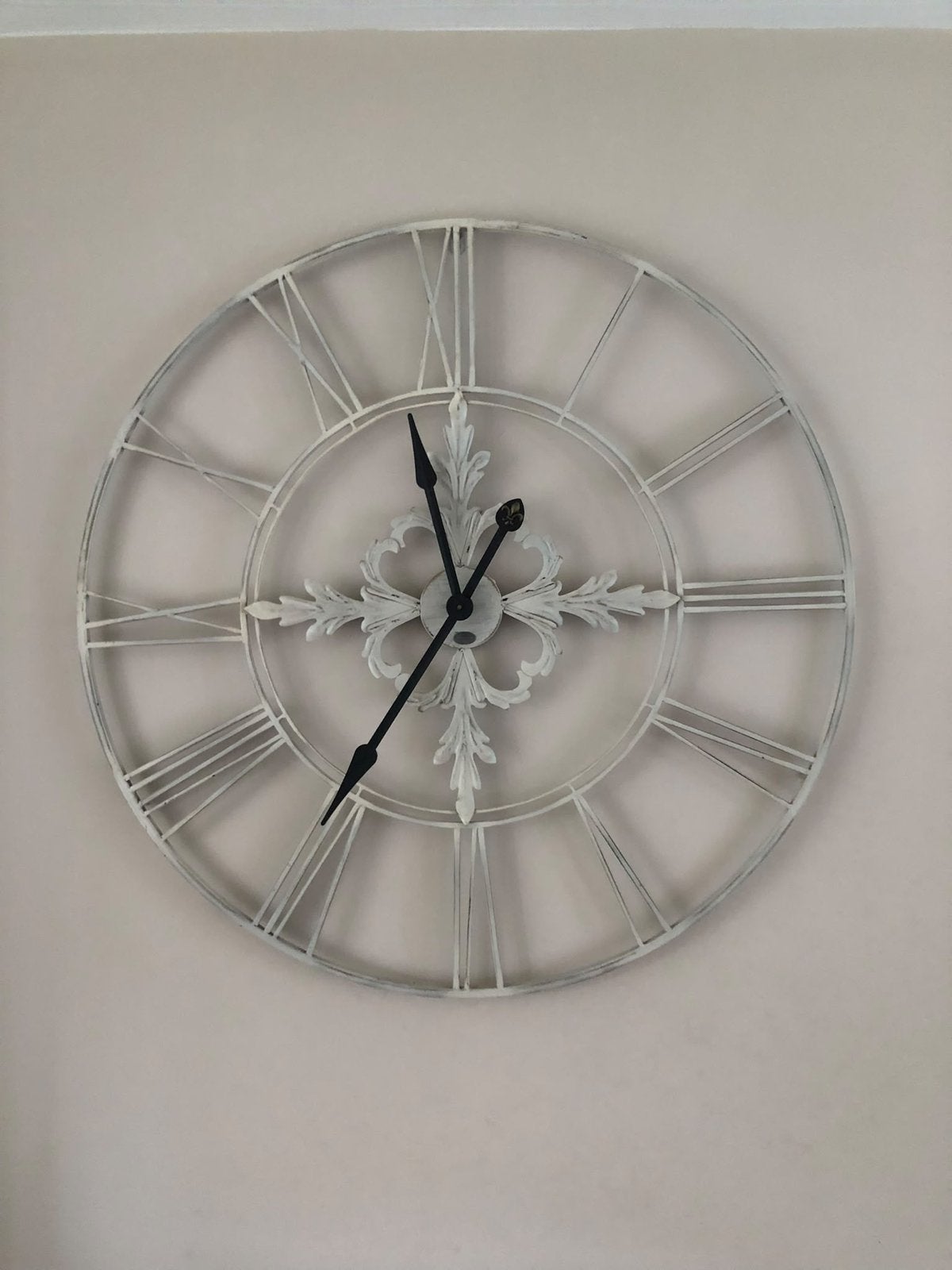 Grote decoratieve klok Riverdale 100cm, Ophalen, Zo goed als nieuw, Wandklok