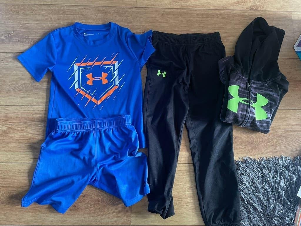 Zomerkleding jongens 116 + sportkleding + schoenen, Ophalen of Verzenden, Gebruikt, Maat 116