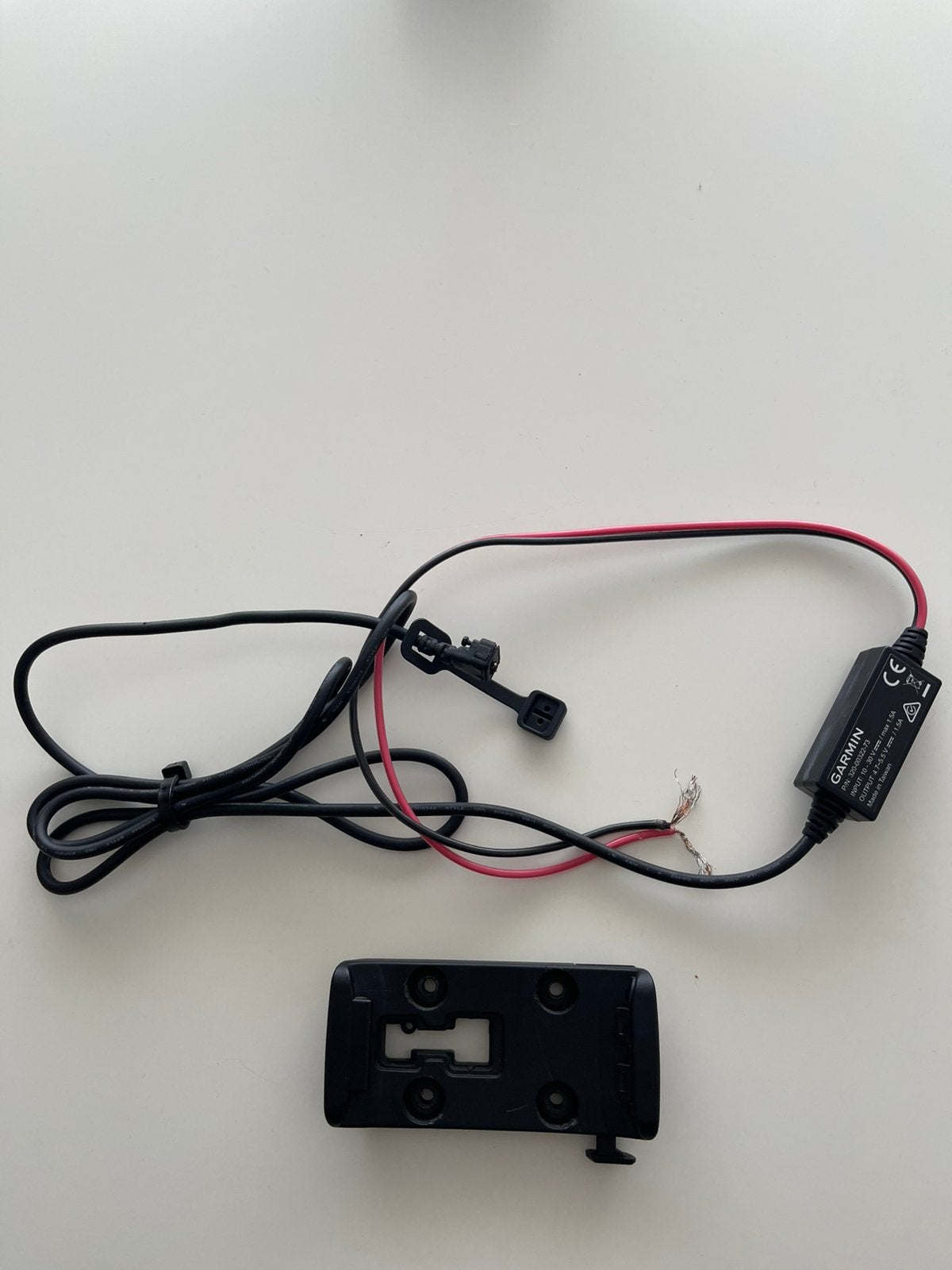 Garmin Zumo motorhouder 300 serie + voedingskabel, Ophalen of Verzenden, Zo goed als nieuw