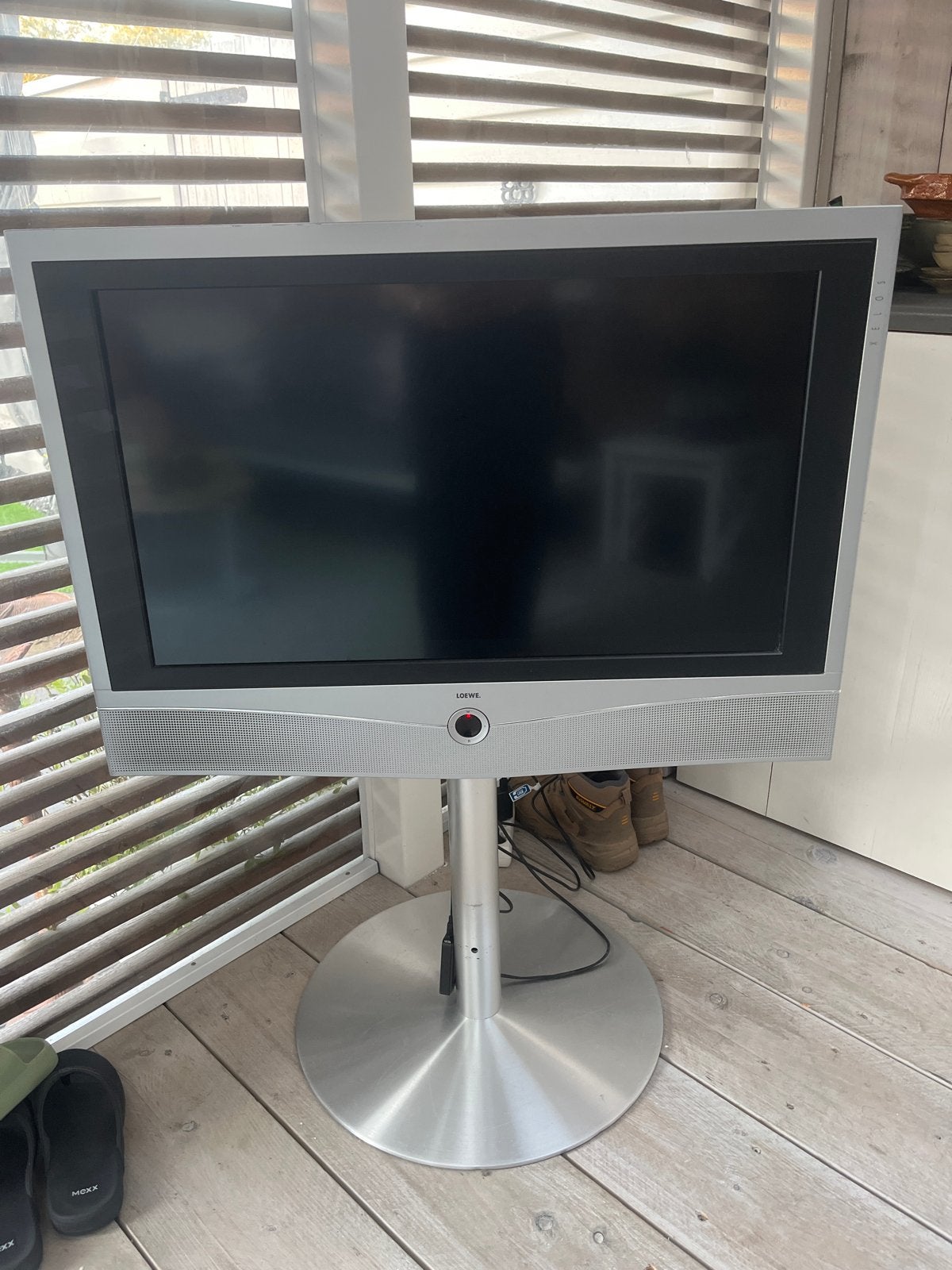 Loewe Televisie op standaard - Zilverkleurig, Ophalen, Gebruikt, 80 tot 100 cm, Overige merken