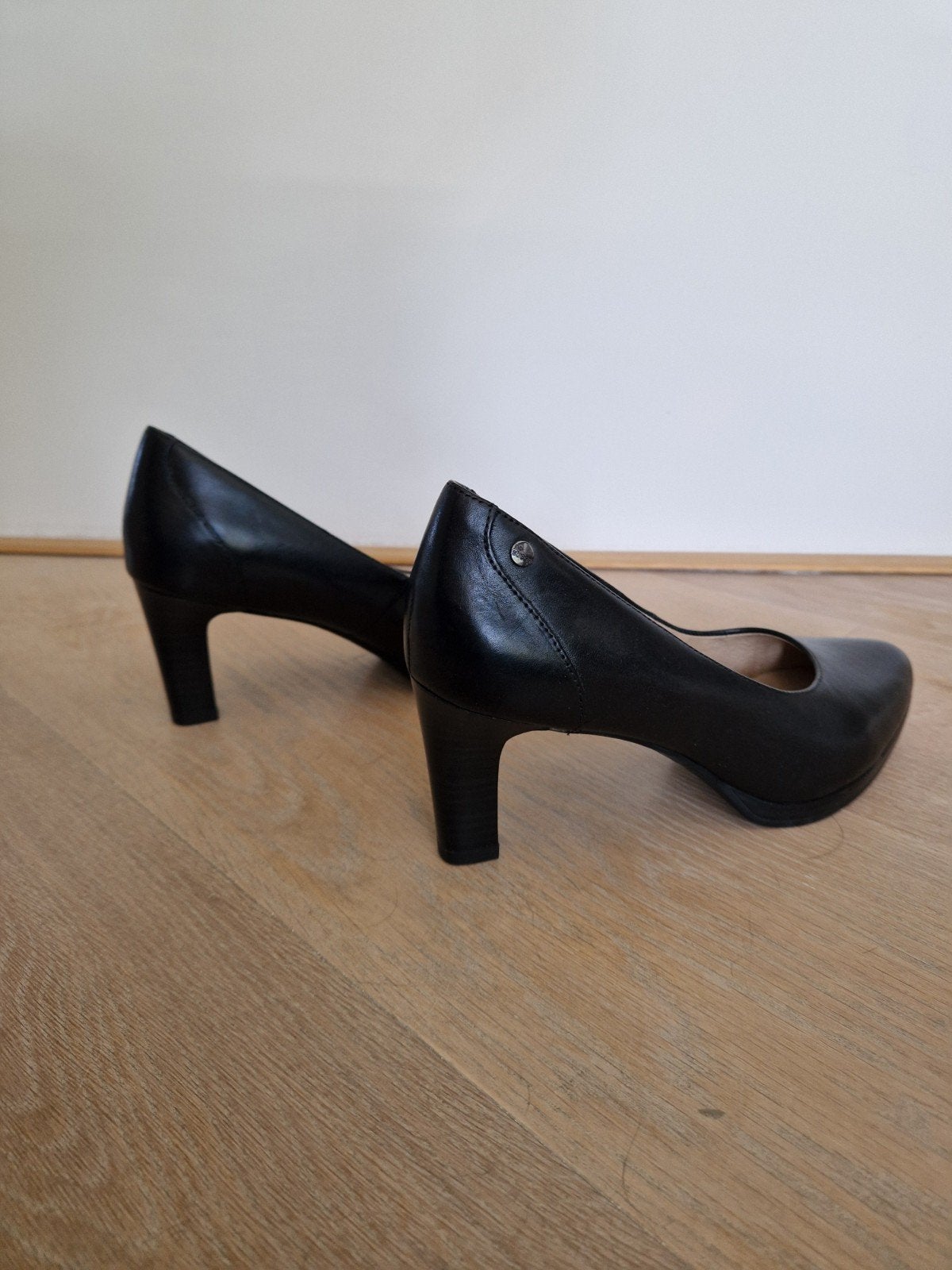 No Stress Pumps Zwart Leer Maat 38 - Nooit Gedragen, Pumps, Zwart, Nieuw, Ophalen of Verzenden