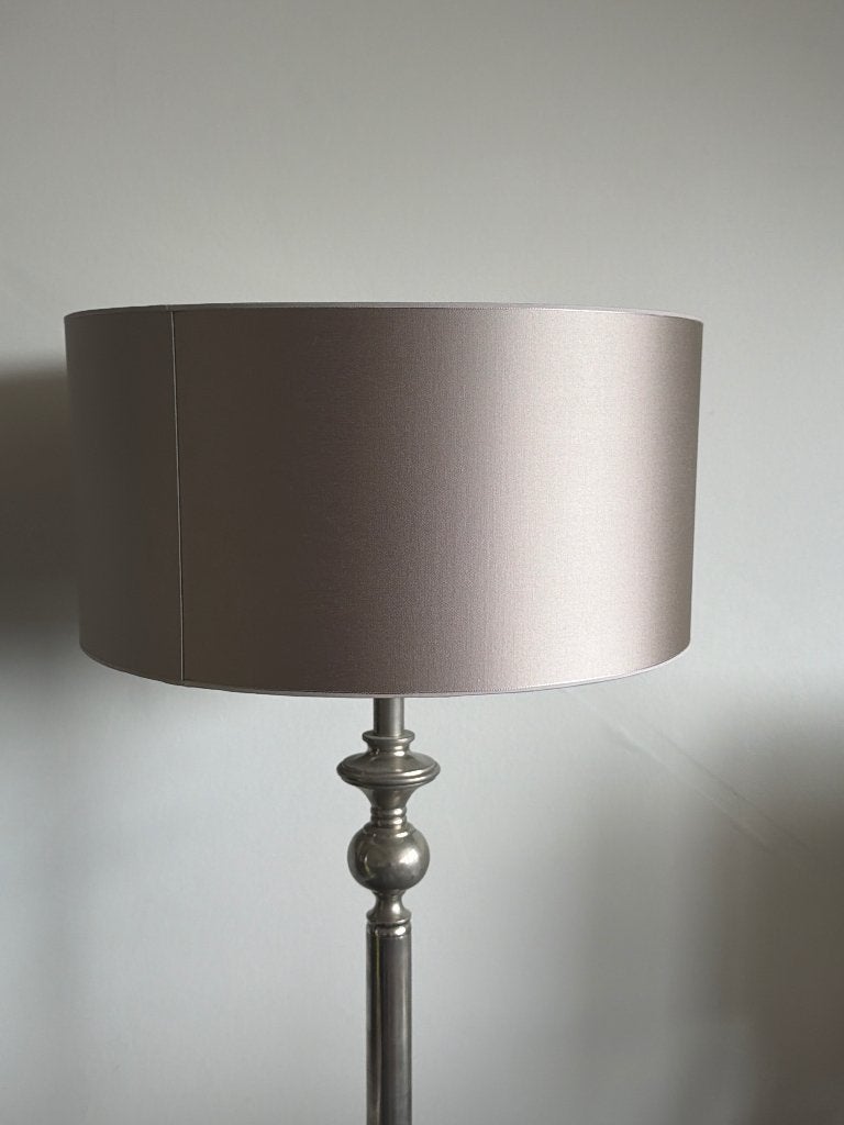 Lamp van winkel woonstee uit Tiel, Huis en Inrichting, Lampen | Vloerlampen, Ophalen, Zo goed als nieuw, Minder dan 100 cm