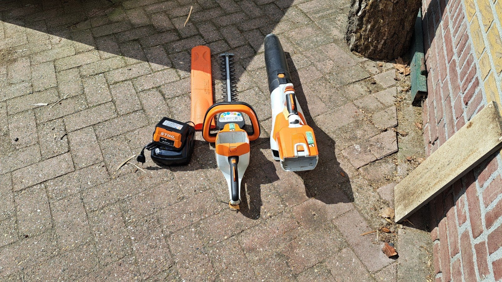 Stihl HSA 56 en BGA 60 heggenschaar en bladblazer set, Ophalen, Stihl, HSA 56 en BGA 60, ????