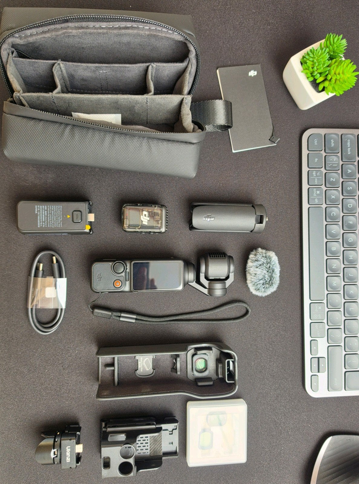 DJI Osmo Pocket 3 Creator Combo + Filters + Accessories