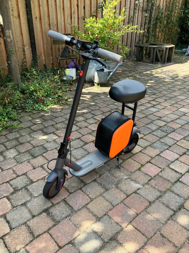 elektrische step met afneembaar zadel, Fietsen en Brommers, Ophalen, Zo goed als nieuw, Elektrische step (E-scooter), Onbekend