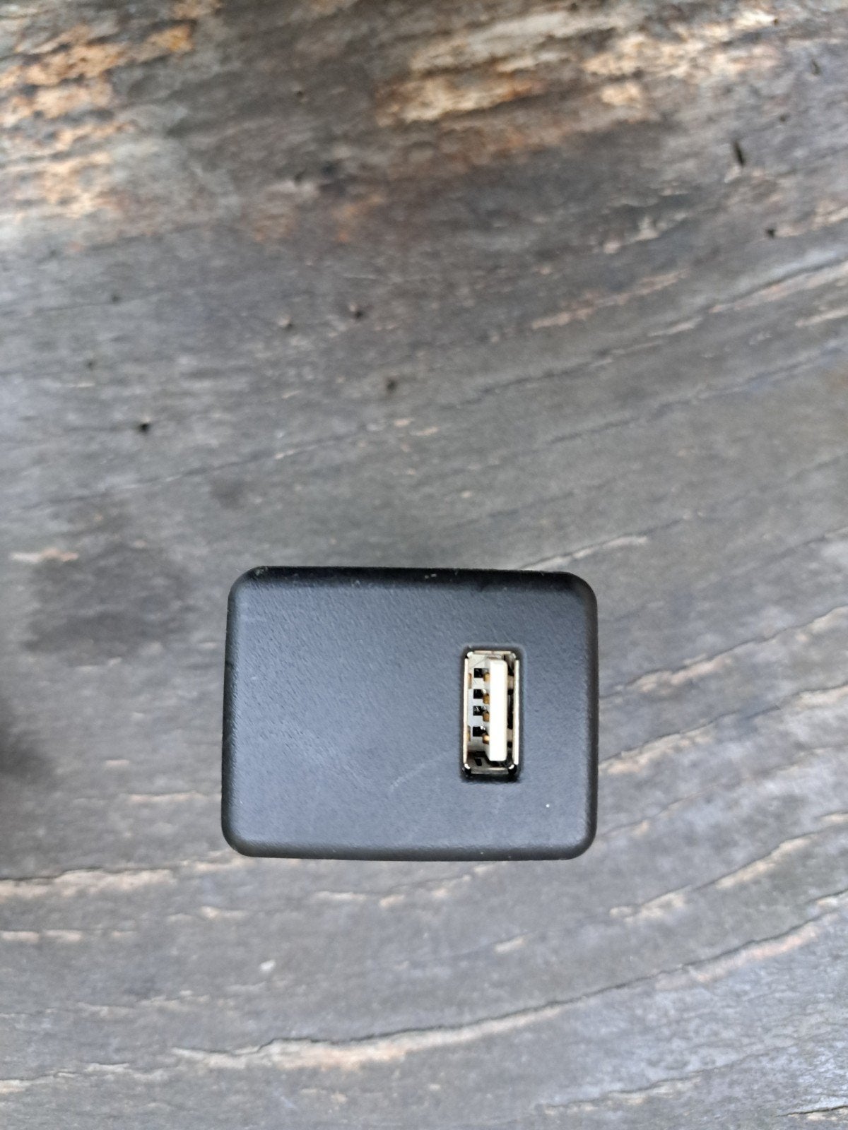 Usb aansluiting Astra K armsteun, Ophalen of Verzenden