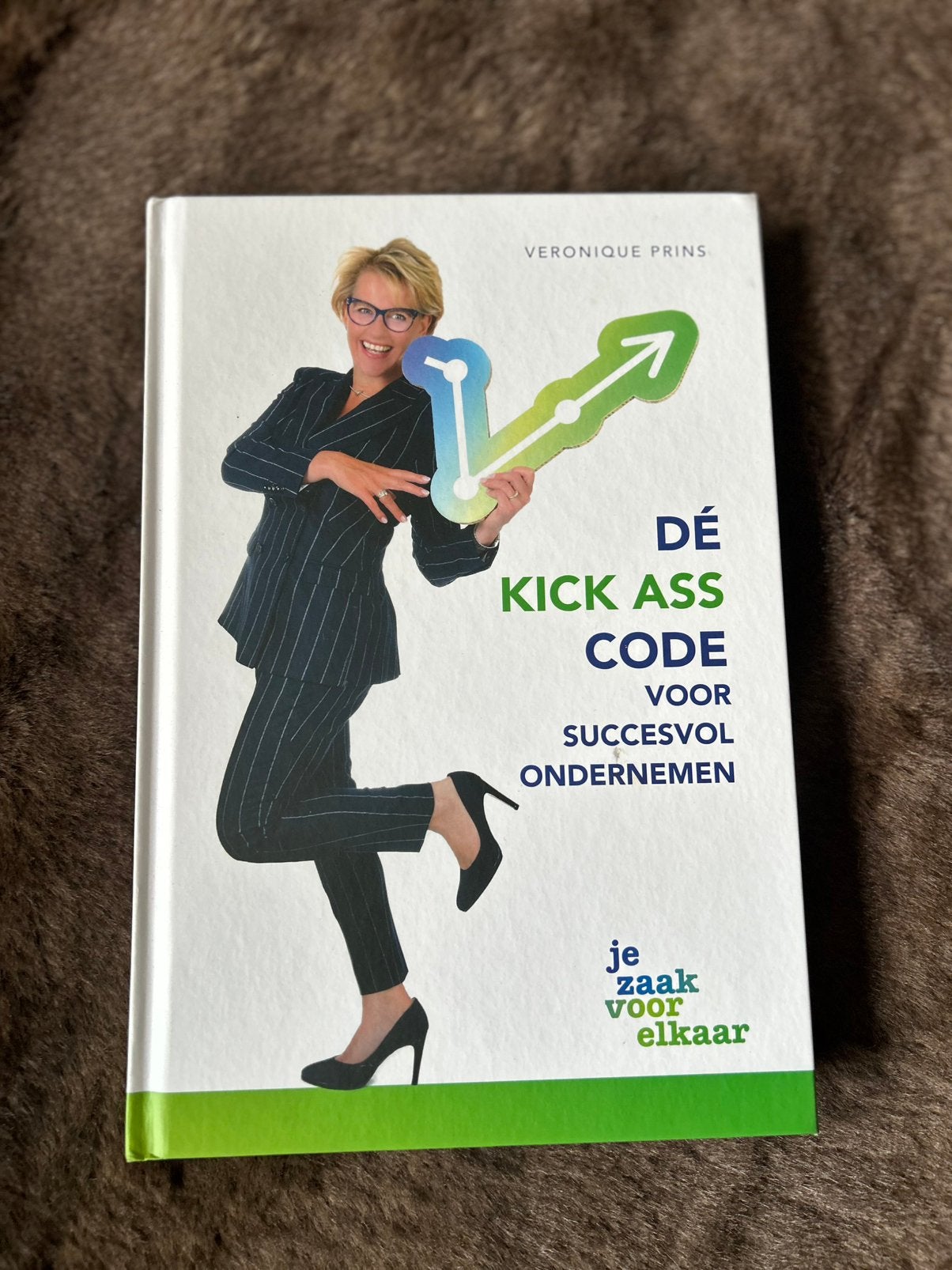 Dé Kick Ass Code voor Succesvol Ondernemen, Ophalen of Verzenden, Zo goed als nieuw, Economie en Marketing