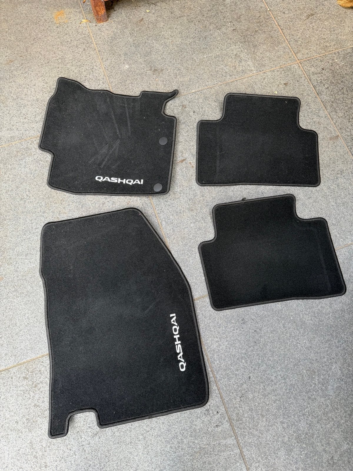 Vierdelige set automatten voor Nissan Qashqai, Ophalen of Verzenden, Nieuw