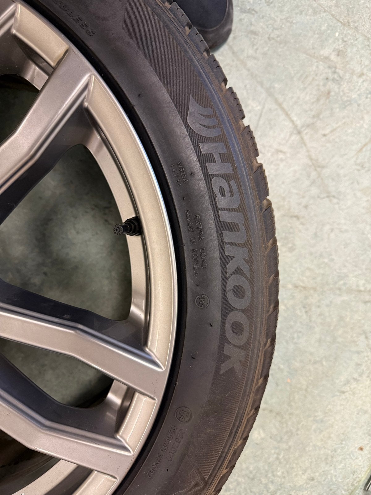 Winterbanden op velg voor Tesla Model X - Hankook 255/45R20, Ophalen, Gebruikt, 255 mm, Banden en Velgen