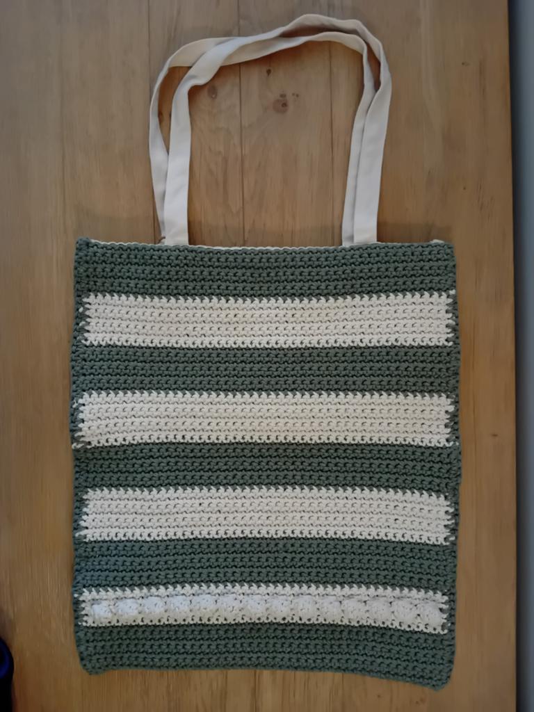 Leuke gehaakte tas met linnen binnenvoering (39x43 cm), Ophalen of Verzenden