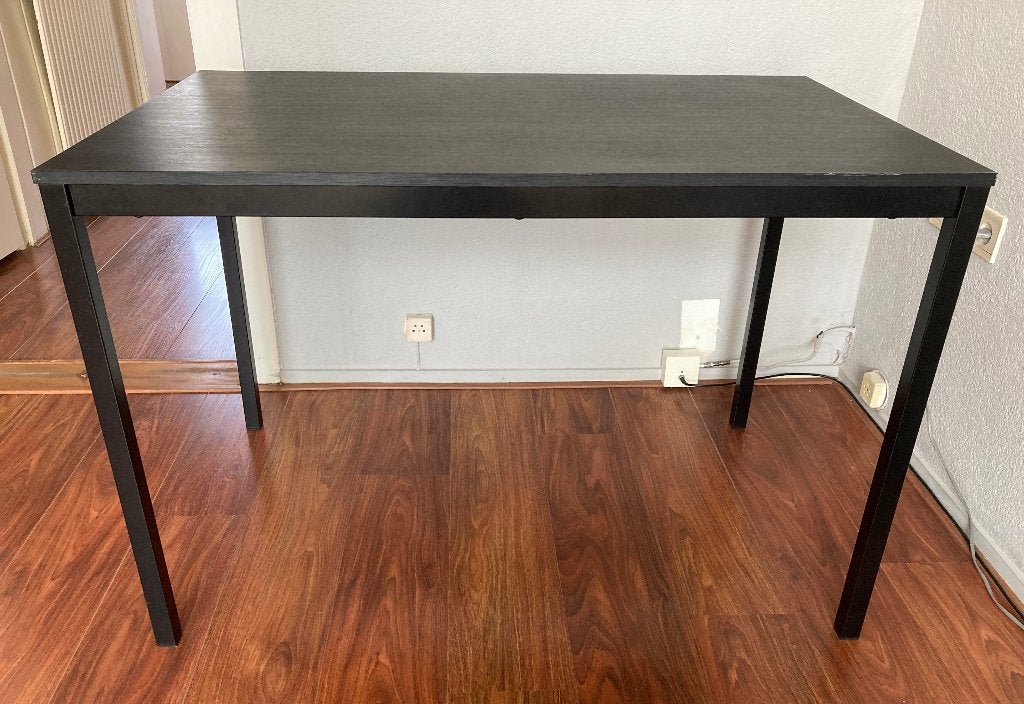 IKEA TÄRENDÖ Bureau Zwart, Ophalen, Gebruikt, 110 cm, 67 cm