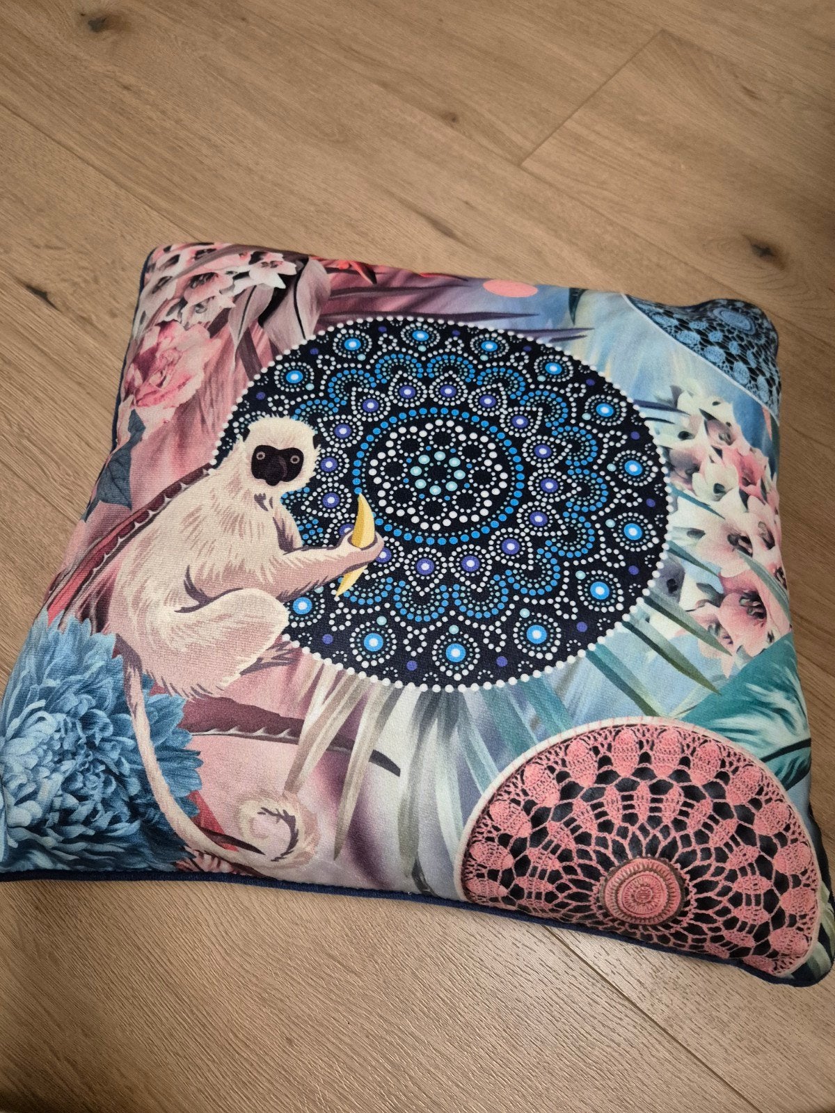 Mooi HIP sierkussen - Zo goed als nieuw, Ophalen of Verzenden