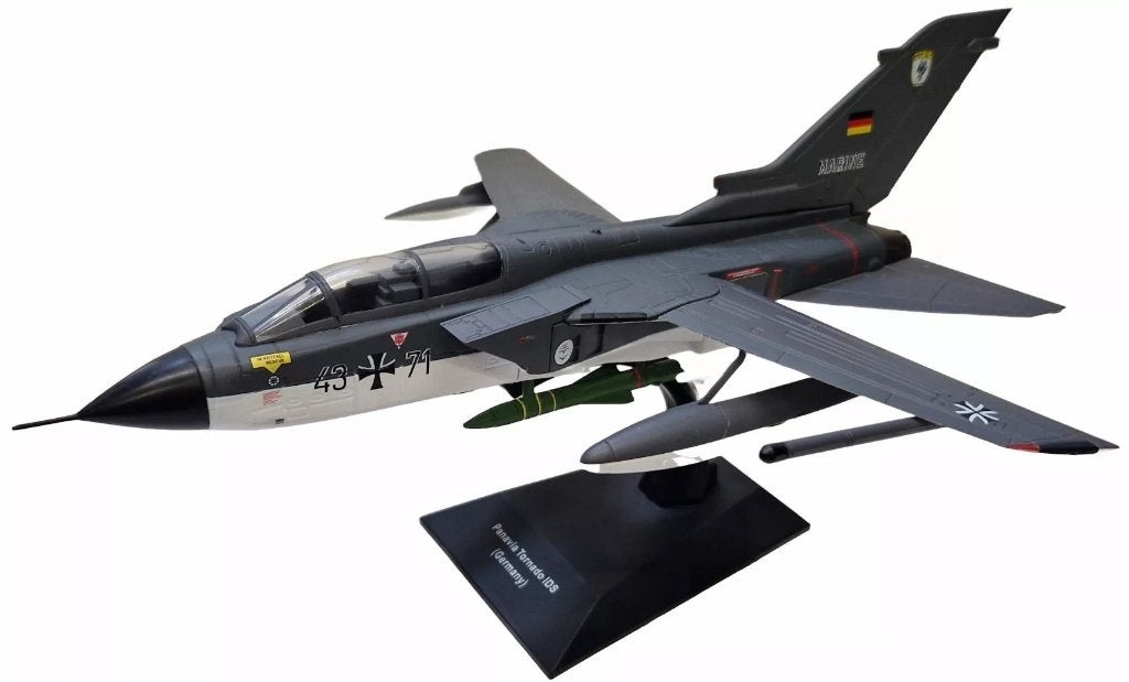 Panavia Tornado IDS MFG-1 Marineflieger Schleswig-Jagel 1982, 1:72 tot 1:144, Dak Mantova Via Martiri di Belfiore 4 info@dakmantova.com