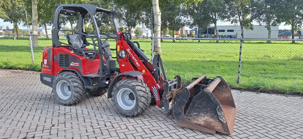 Schäffer 23e, Ophalen, Wiellader of Shovel