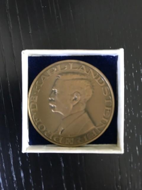 Penning Karl Landsteiner, Postzegels en Munten, Ophalen of Verzenden, Brons, Nederland